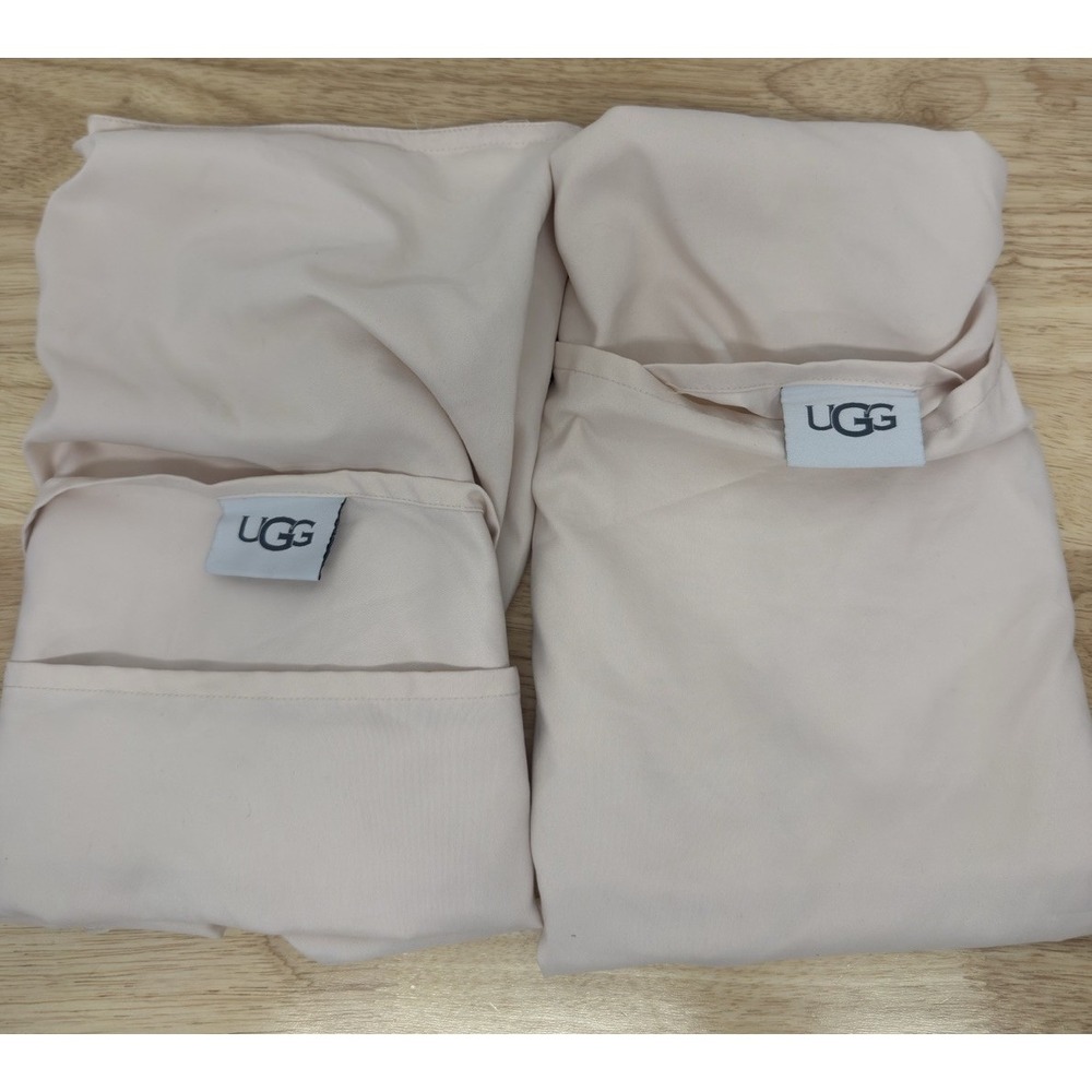 UGG Beige Standard Pillow Case Lot of 2 Soft‎ Polyester #10